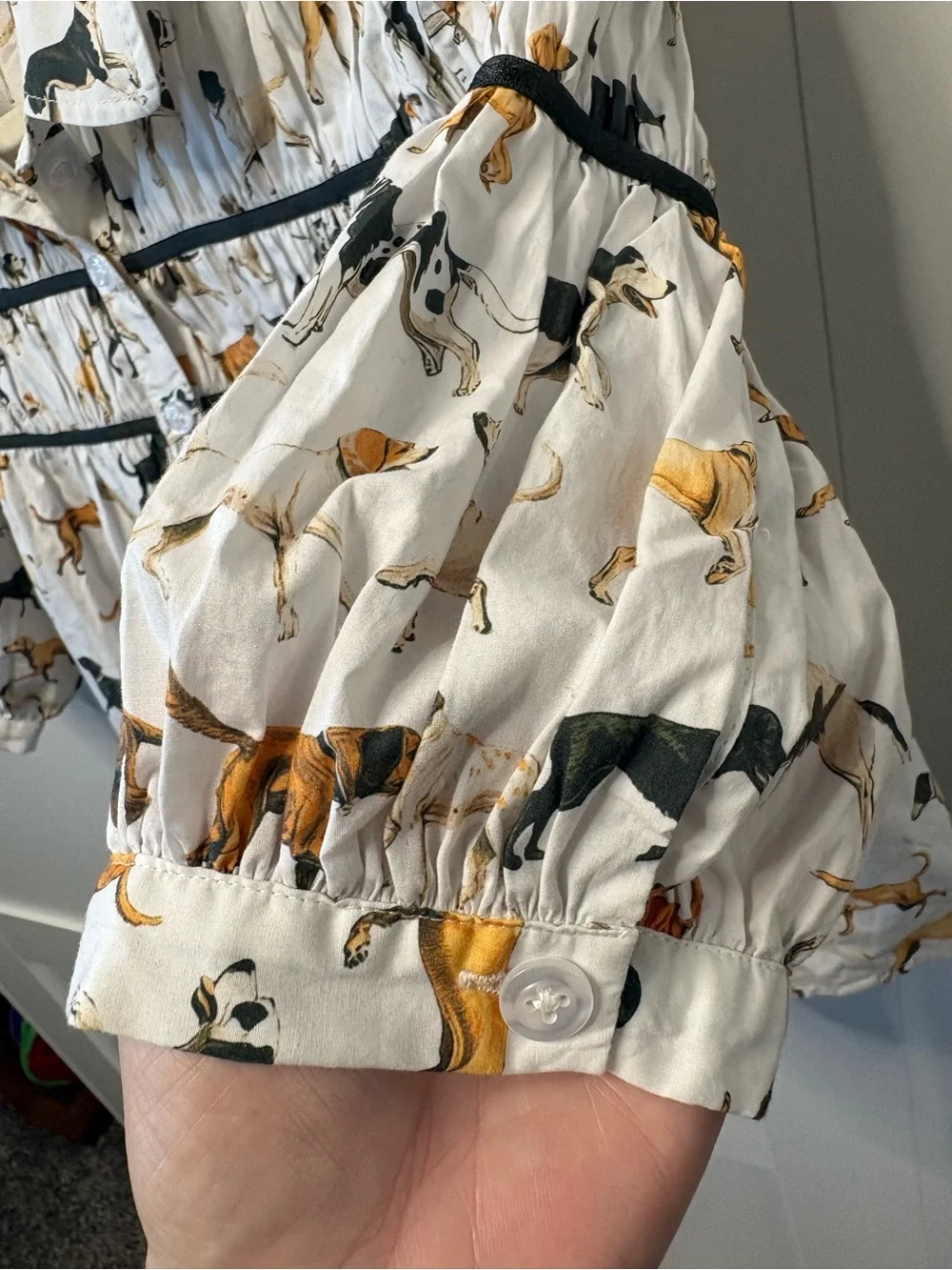Anthropologie Maeve The Leandra Shirred Yoke Cotton Dog Print Puff Sleeve Blouse - Picture 6 of 8